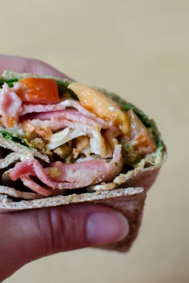 Wraps pesto, bacon, parmesan