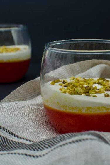 Verrines à l'orange sanguine et crème de pistaches