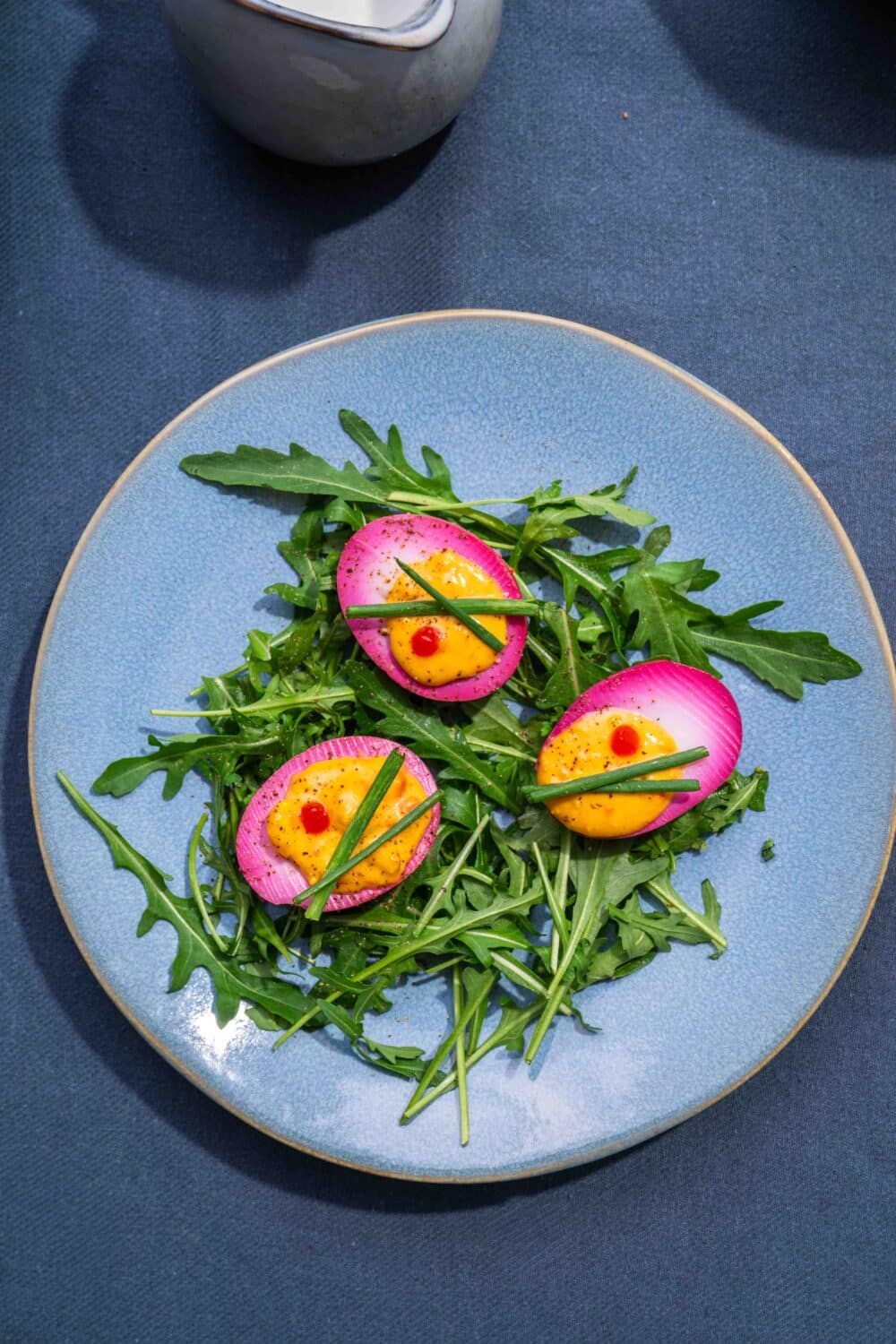 3 idées de brunch de Pâques maison : recettes sucrées et salées faciles à préparer pour un moment convivial en famille.