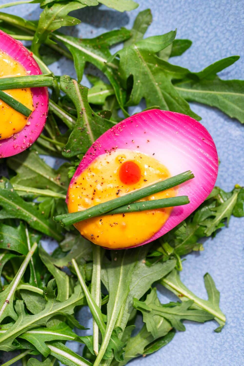 3 idées de brunch de Pâques maison : recettes sucrées et salées faciles à préparer pour un moment convivial en famille.