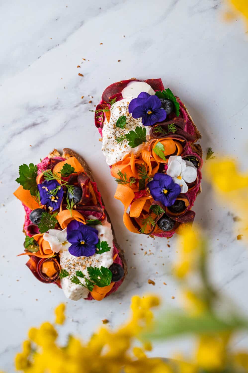 tartines carottes, burrata et betterave