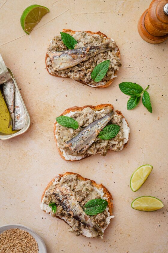 Tartines aux sardines et aubergine (recette facile et rapide)